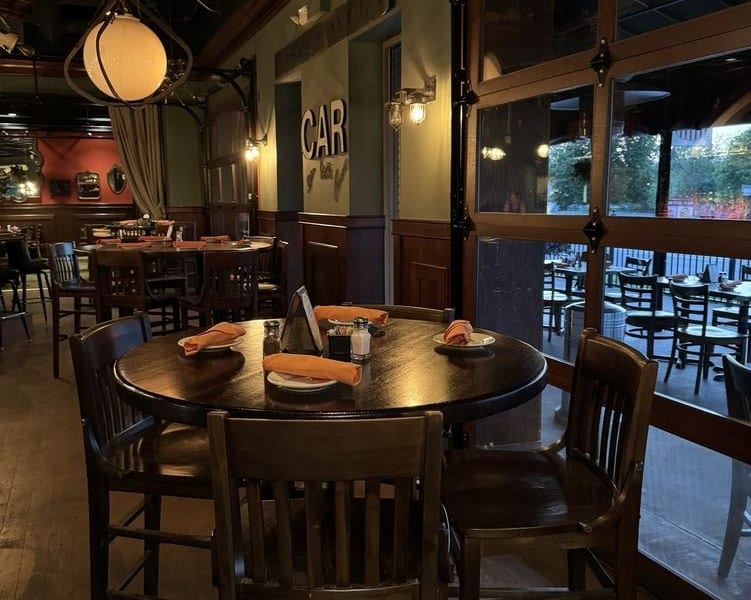 The craft bar at Wixom Station Grill